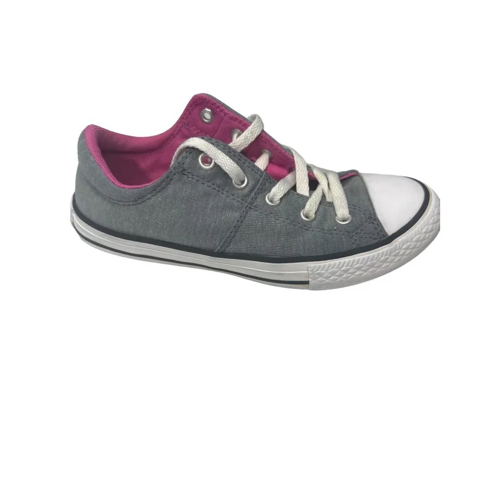 Converse Size 2.5 Gray with Pink Interior‎ Chuck Taylor